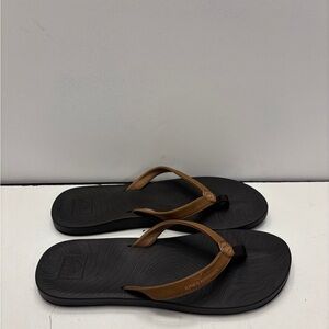 REEF
Women's Zen Love Strap Sandals